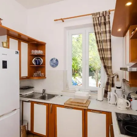 Βίλα Oldstyle With A Seasonal Pool