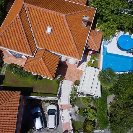 Βίλα Oldstyle With A Seasonal Pool