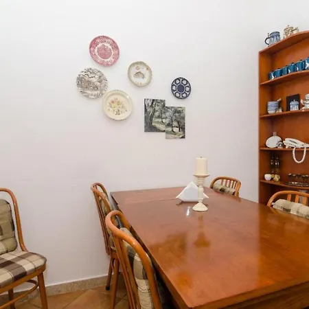 Villa Oldstyle With A Seasonal Pool Mlini